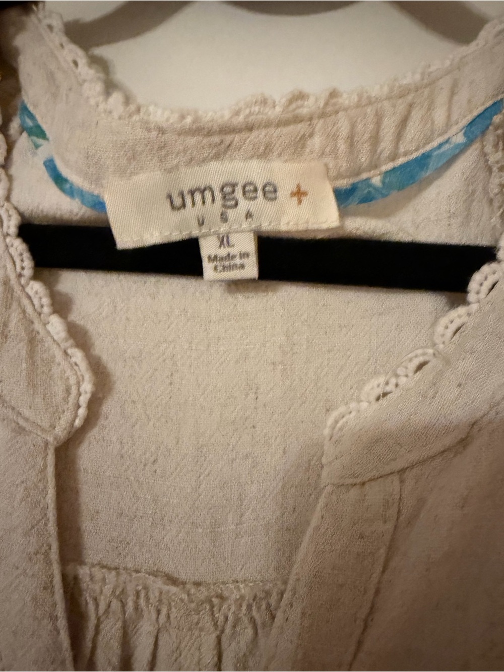 Umgee Cream Crochet Sleeve Tiered linen-blend Dress - Picture 3 of 6